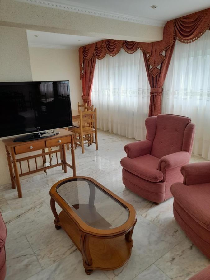 Hotel Os Carballos Сигуэйро Экстерьер фото