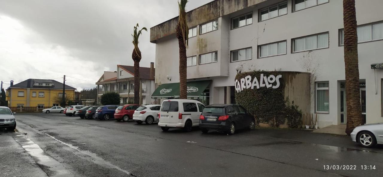 Hotel Os Carballos Сигуэйро Экстерьер фото