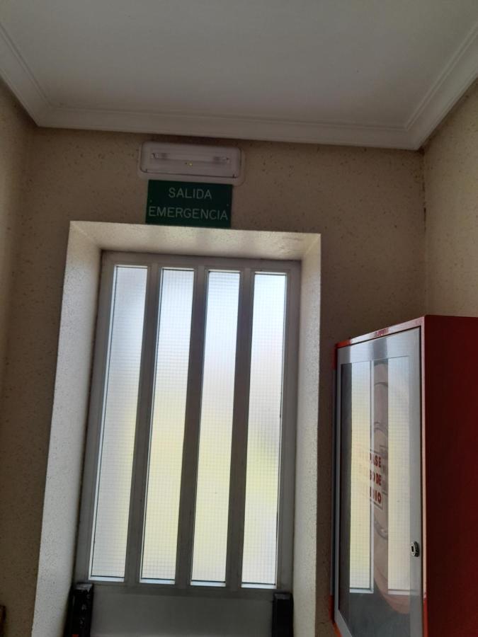 Hotel Os Carballos Сигуэйро Экстерьер фото